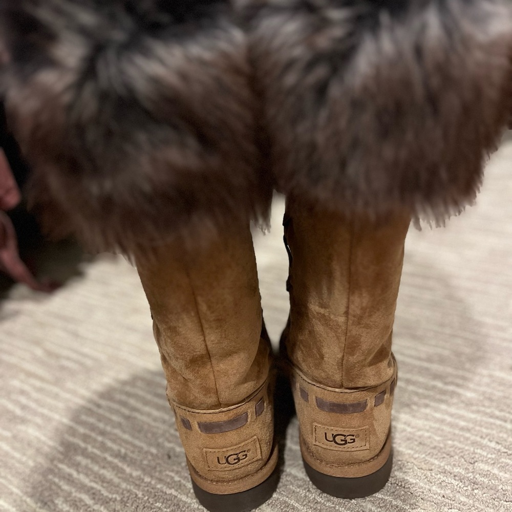 Amazing UGGs worn once!